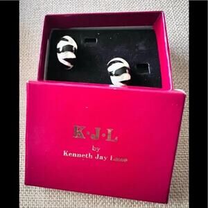 KJL Kenneth Jay Lane Clip On Zebra enamel Earrings Gold Tone 1” Original Box